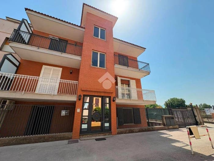 Appartamento trilocale in vendita in Via Fratelli Rosselli, Centro, Caivano
