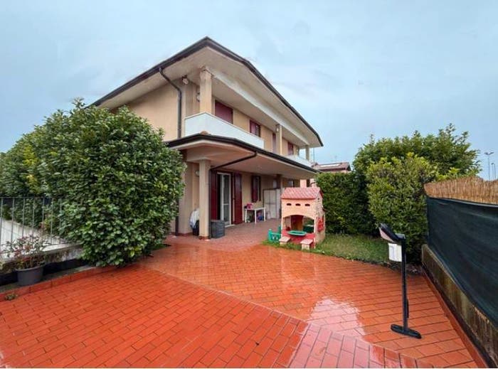 Casa con 5 locali in vendita in Viale Risorgimento, San Martino della Battaglia, Desenzano del Garda