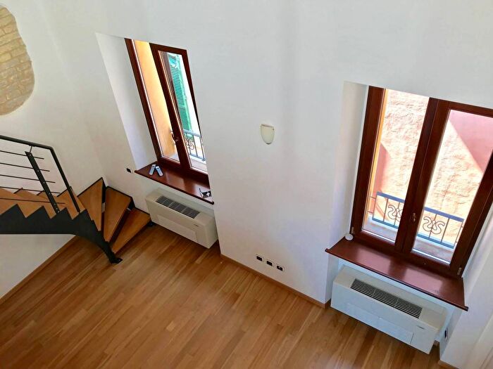 Appartamento trilocale in vendita in Vicolo Papis, Capodimonte, Ancona