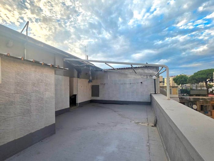 Appartamento trilocale in vendita in Via Eduardo Suarez, Arenella, Napoli