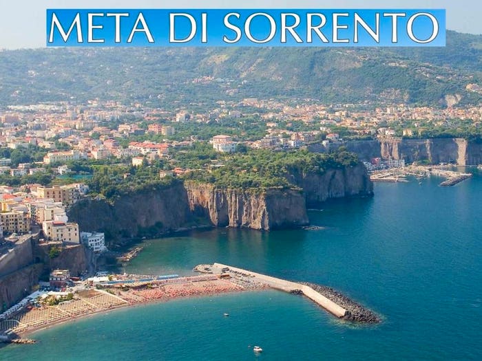 Appartamento trilocale in vendita in Corso Italia, Centro, Meta
