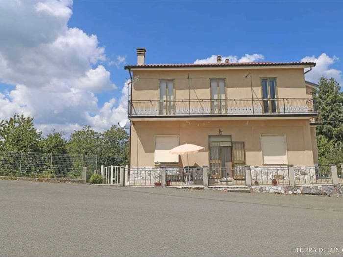 Casa con 6 locali in vendita in CROCETTA, Mulazzo