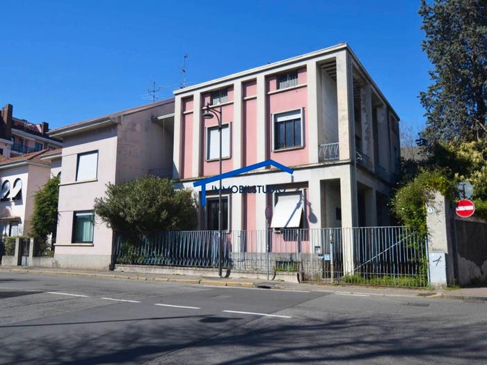 Casa con 5 locali in vendita in Viale Piemonte, Piazza Santa Maria, Busto Arsizio