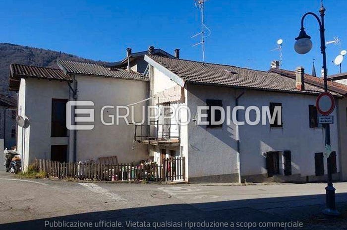 Appartamento bilocale in vendita in via Giuseppe Garibaldi, Centro, Seren del Grappa
