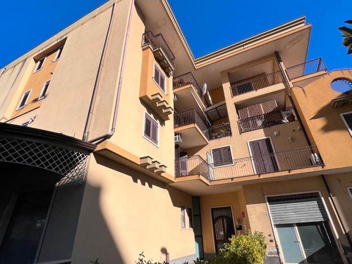 Appartamento con 5 locali in vendita in Paternò