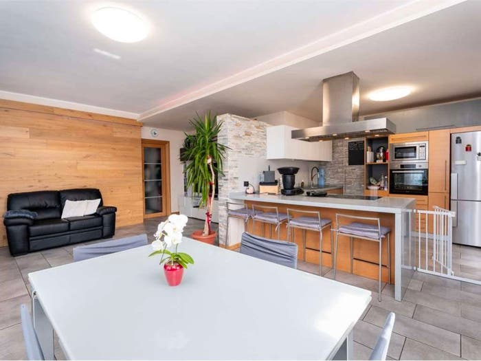 Appartamento trilocale in vendita in Via Papa Giovanni XXIII, Villa d'Ogna