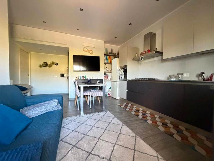 Appartamento trilocale in vendita in Via Domenico Vigliarolo, Catanzaro Lido, Catanzaro