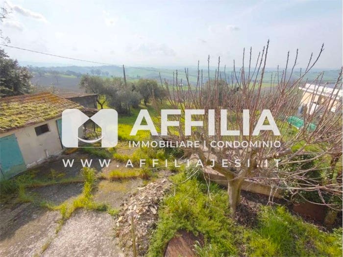 Casa con 6 locali in vendita in Via Pozzolungo, Centro, Belvedere Ostrense