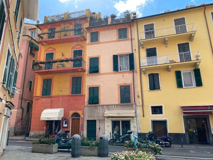 Casa quadrilocale in vendita in Largo Guglielmo Marconi, Lerici Paese, Lerici