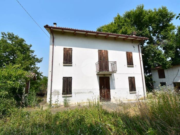 Casa con 6 locali in vendita in Via Costa Guarda, Fidenza