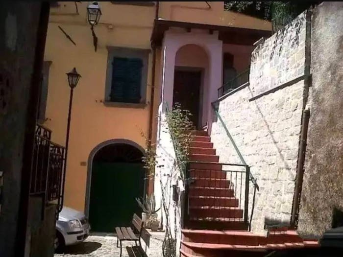 Appartamento quadrilocale in vendita in Via Francigena, Centro, Filattiera