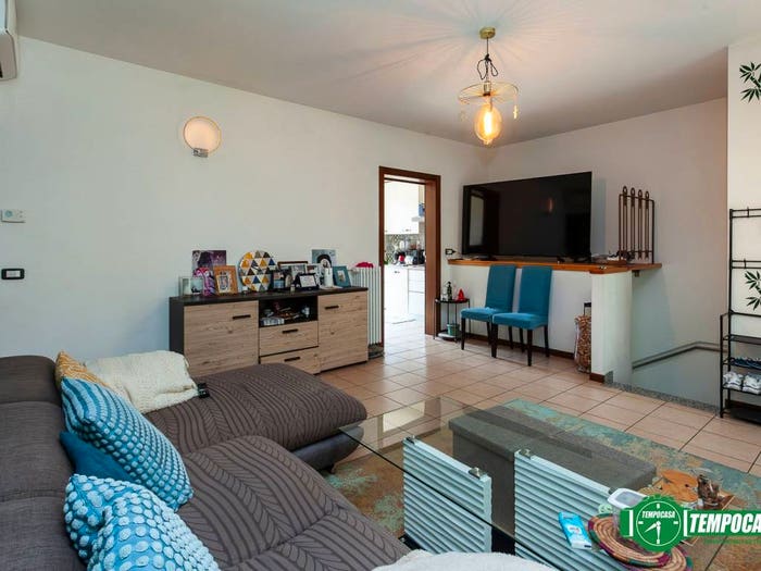 Appartamento trilocale in vendita in Via Gioacchino Rossini, Centro, Ponte San Pietro