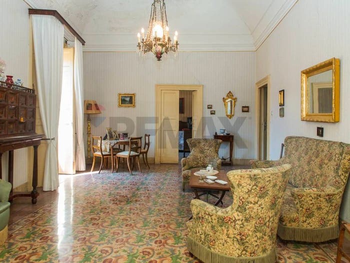 Casa con 6 locali in vendita in Via Conte Alaimo, Lentini