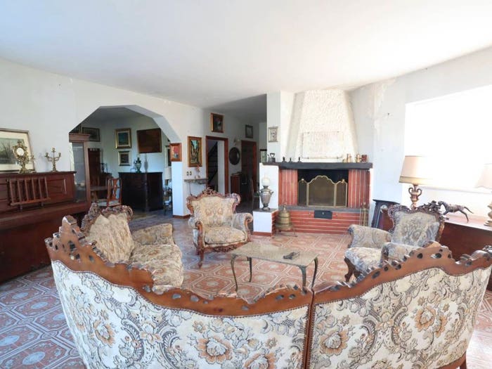 Casa con 6 locali in vendita in Centro, Capena