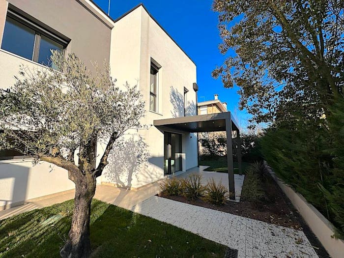 Casa con 5 locali in vendita in Via Alcide De Gasperi, Centro, Mogliano Veneto
