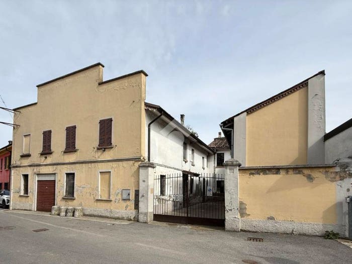 Casa con 6 locali in vendita in Via Folla, Centro, Dovera