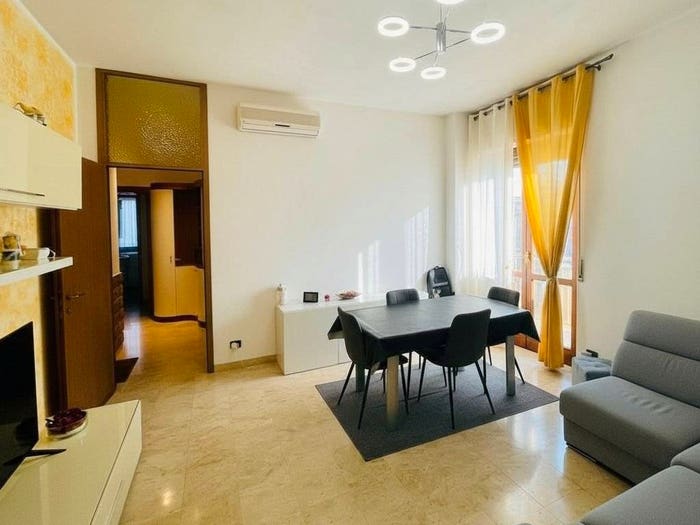 Appartamento trilocale in vendita in via carlo porta, Frati, Legnano
