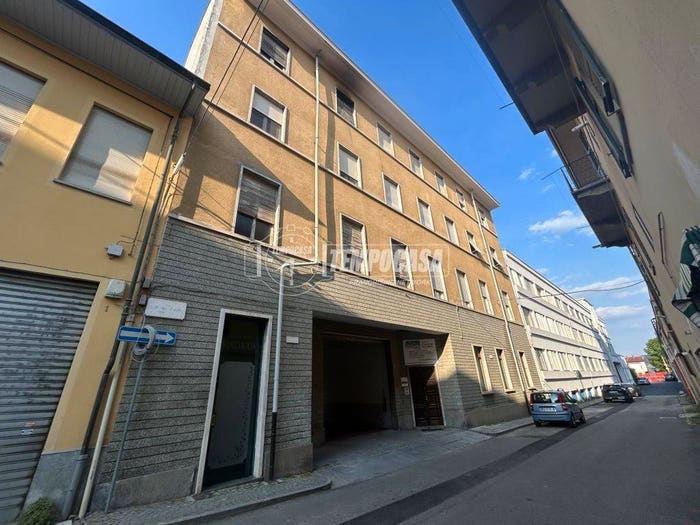 Appartamento quadrilocale in vendita in Via TRIONE, Centro, Cuorgnè