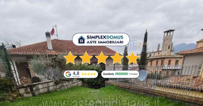 Appartamento trilocale in vendita in Padre Stanislao Melchiorri, Centro, Cerreto d'Esi