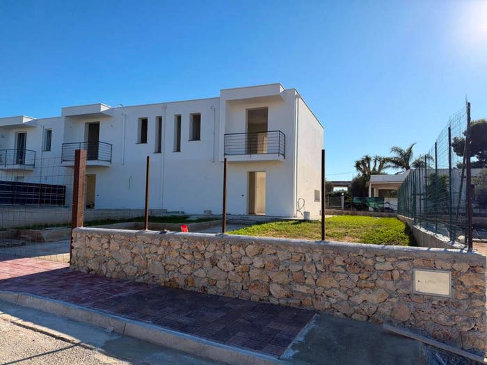 Casa quadrilocale in vendita in Via Calarossa, Terrasini