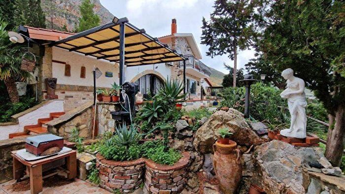 Casa con 6 locali in vendita in Strada Fraginesi Costamante, Borgo Castellazzo, Castellammare del Golfo