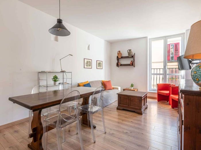 Appartamento trilocale in affitto in Via Torremuzza, Kalsa, Palermo