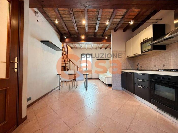 Casa trilocale in vendita in Piazza Guglielmo Marconi, Centro, Gragnano Trebbiense
