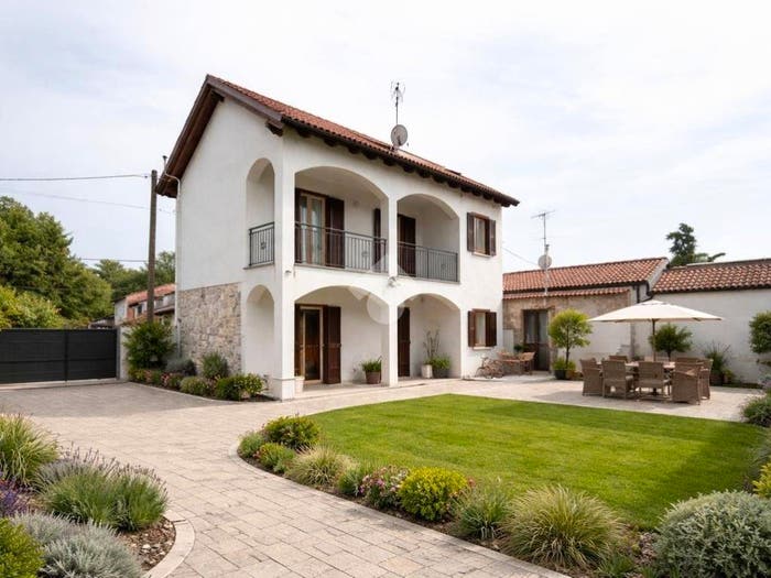 Casa quadrilocale in vendita in Via Rocca, Villa del Foro, Alessandria