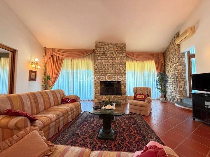 Casa con 6 locali in vendita in Via dei Malfatti, Sant'Alessio Carignano, Lucca
