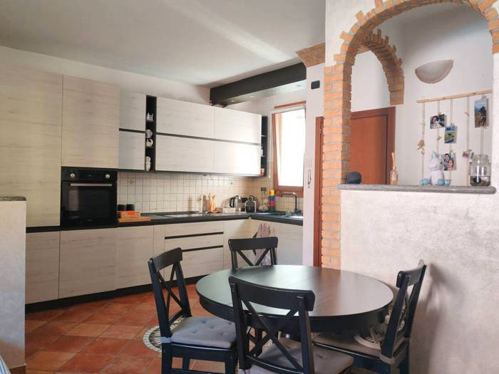 Casa trilocale in vendita in Solbiate, Solbiate con Cagno