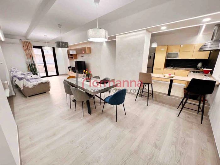 Appartamento trilocale in vendita in Viale delle Acacie, Pinetamare, Castel Volturno