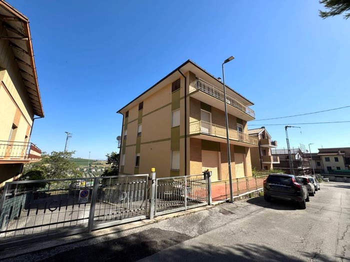 Appartamento con 6 locali in vendita in via Toscanini, Centro, Fermo