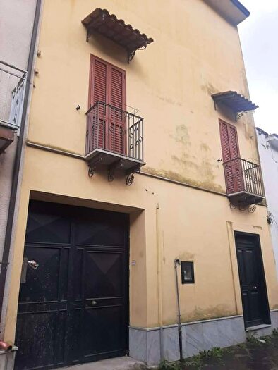Casa con 10 locali in vendita in Via Italo Balbo Snc, Pago Del Vallo Di Lauro