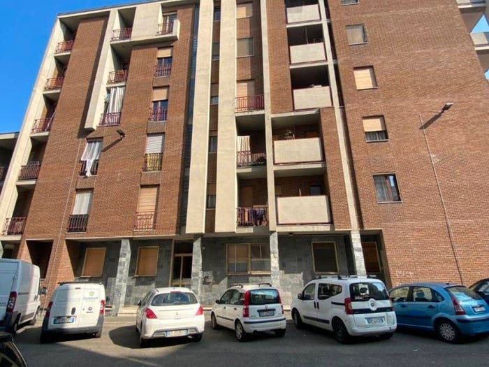 Appartamento quadrilocale in vendita in Via Giacomo Antonio De Giorgi, Borgo Rovereto Piscina, Alessandria