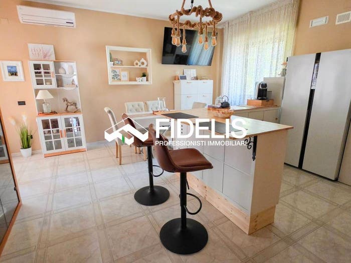 Appartamento quadrilocale in vendita in Via Antonello da Messina, Inps Trinità, Andria