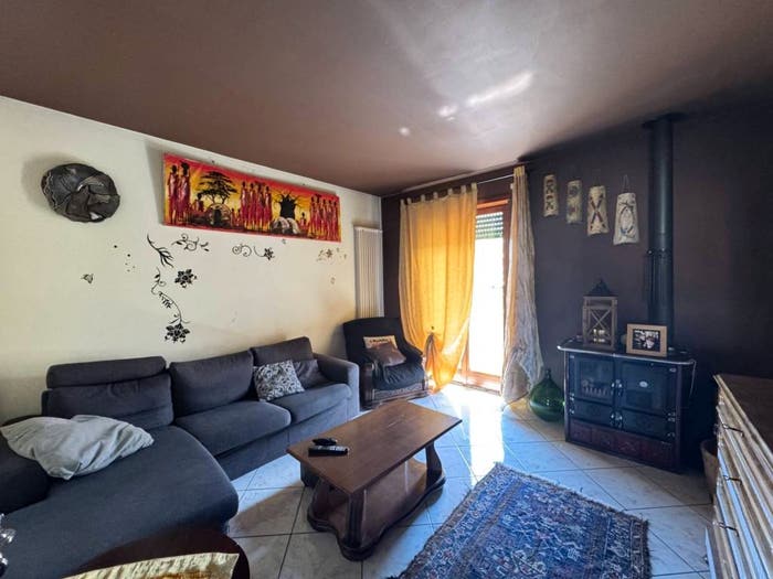 Casa con 5 locali in vendita in Centro, Brogliano