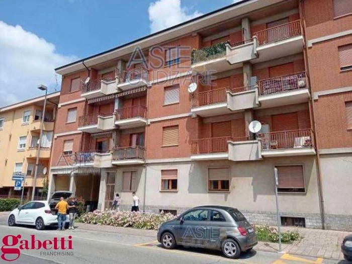 Appartamento bilocale in vendita in Via Giovanni Piumati, Centro, Bra
