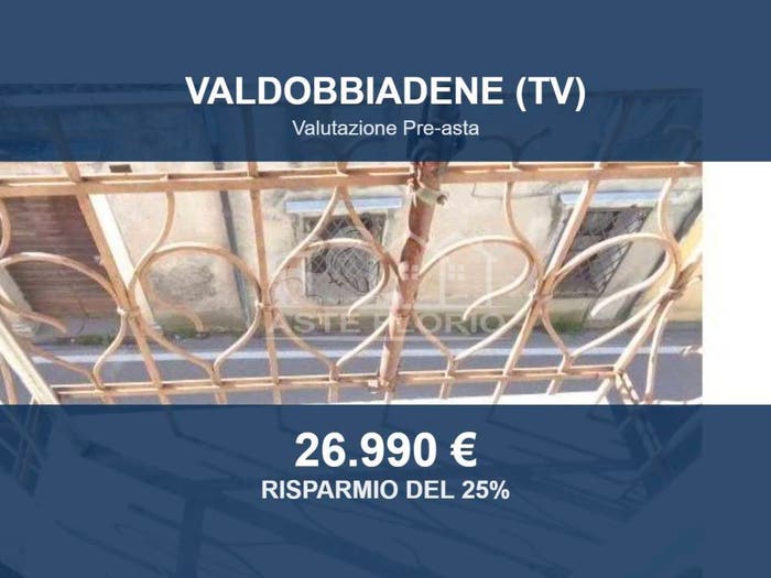 Casa quadrilocale in vendita in Via Giuseppe Garibaldi, Centro, Valdobbiadene