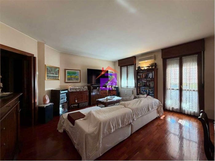 Appartamento trilocale in vendita in Via Conte Camillo Benso di Cavour, Centro, Orzinuovi