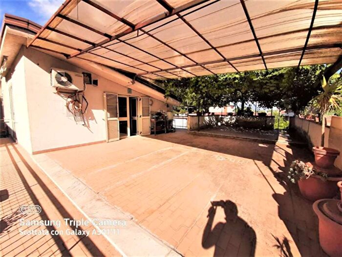 Casa con 6 locali in vendita in ANGRISANI snc, Somma Vesuviana