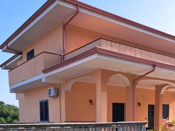 Appartamento con 5 locali in vendita in Via Sila, Pontegrande Sant'Elia, Catanzaro