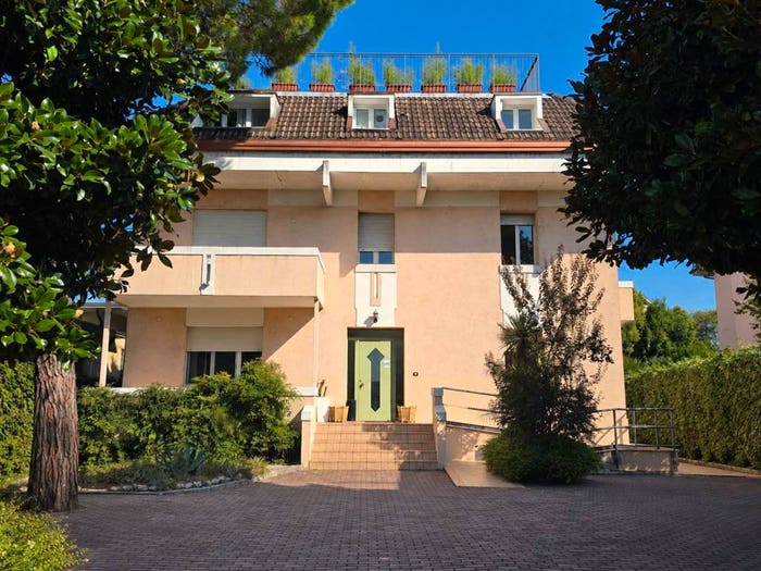 Appartamento quadrilocale in vendita in Viale Guglielmo Marconi, Desenzanino, Desenzano del Garda