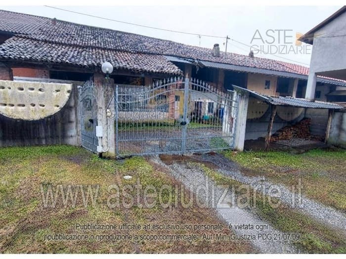 Appartamento con 5 locali in vendita in Cascina Mombello, Vische