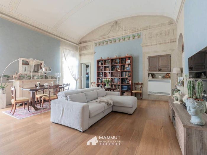 Casa con 5 locali in vendita in Via Armando Diaz, Centro, Lastra a Signa