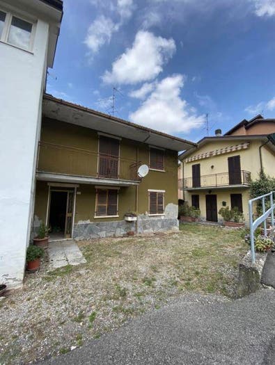 Casa trilocale in vendita in Frazione Località Fabiano Via C Farini, Fabbiano, Rivergaro
