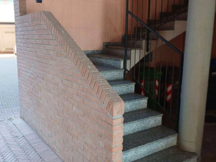 Appartamento trilocale in vendita in Piazza Vittorio Veneto, Centro, Binago