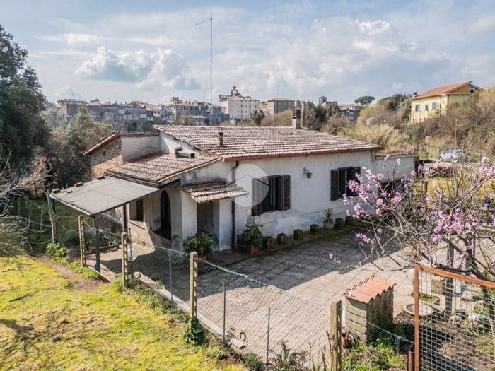 Casa trilocale in vendita in Via guglielmo marconi, Centro, Nepi
