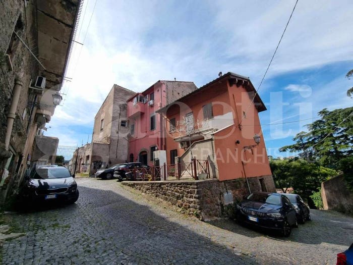 Appartamento bilocale in vendita in Via Granaio, Centro, Marino