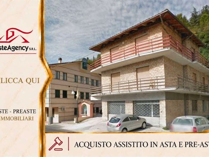 Appartamento con 5 locali in vendita in Via Garibaldi, Centro, Nocera Umbra