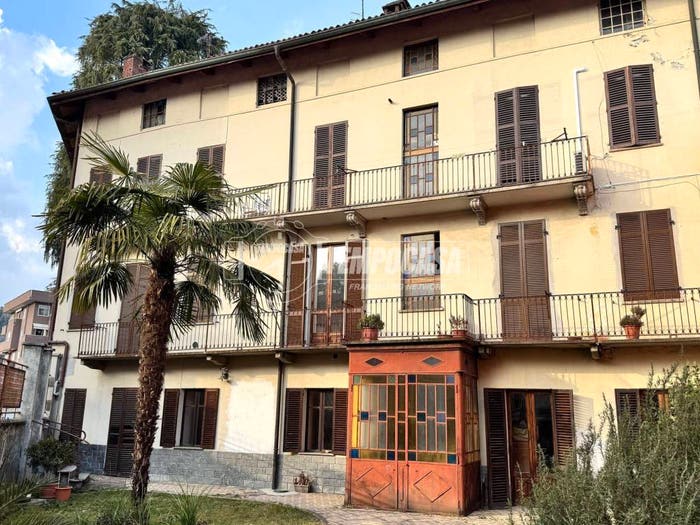 Appartamento trilocale in vendita in Via Firenze, Chiavazza, Biella